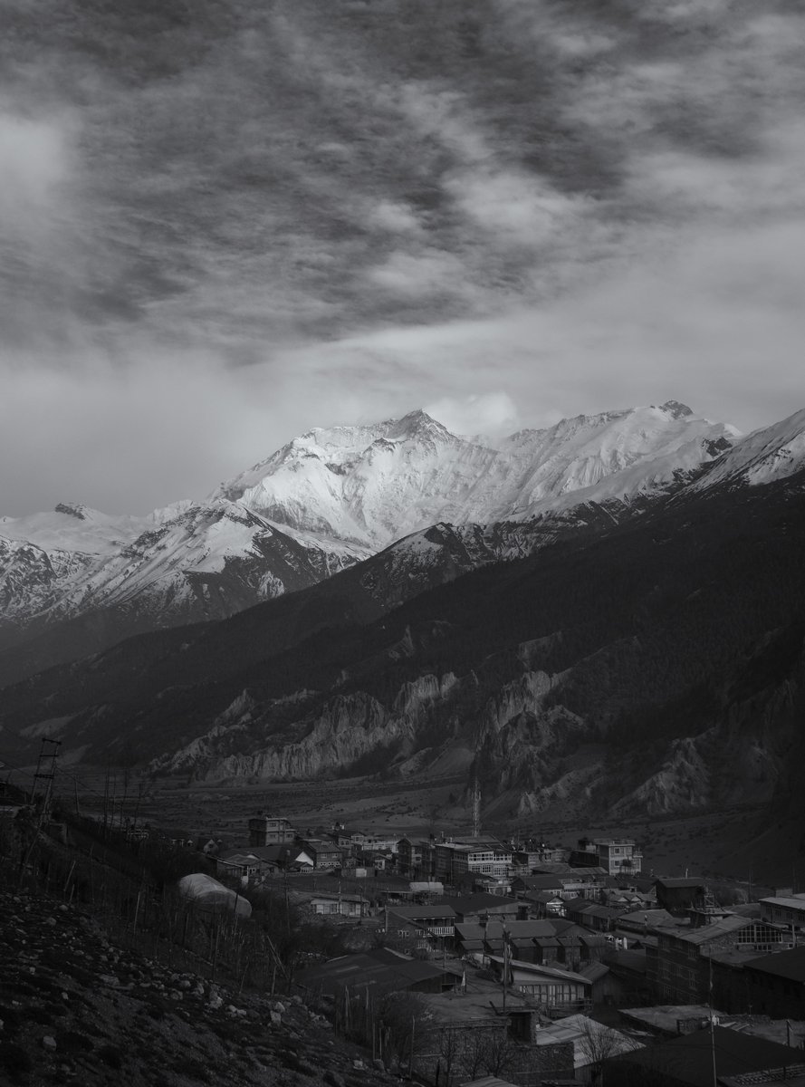 We climbed up a little from where we had this view of the village set on a small shelf overlooking the Manang valley against the backdrop of the Annapurna range