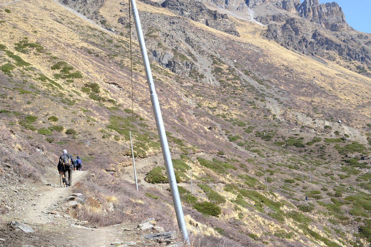 We had a gentle climb to Phedi after which there was a steep slope to climb to reach High camp